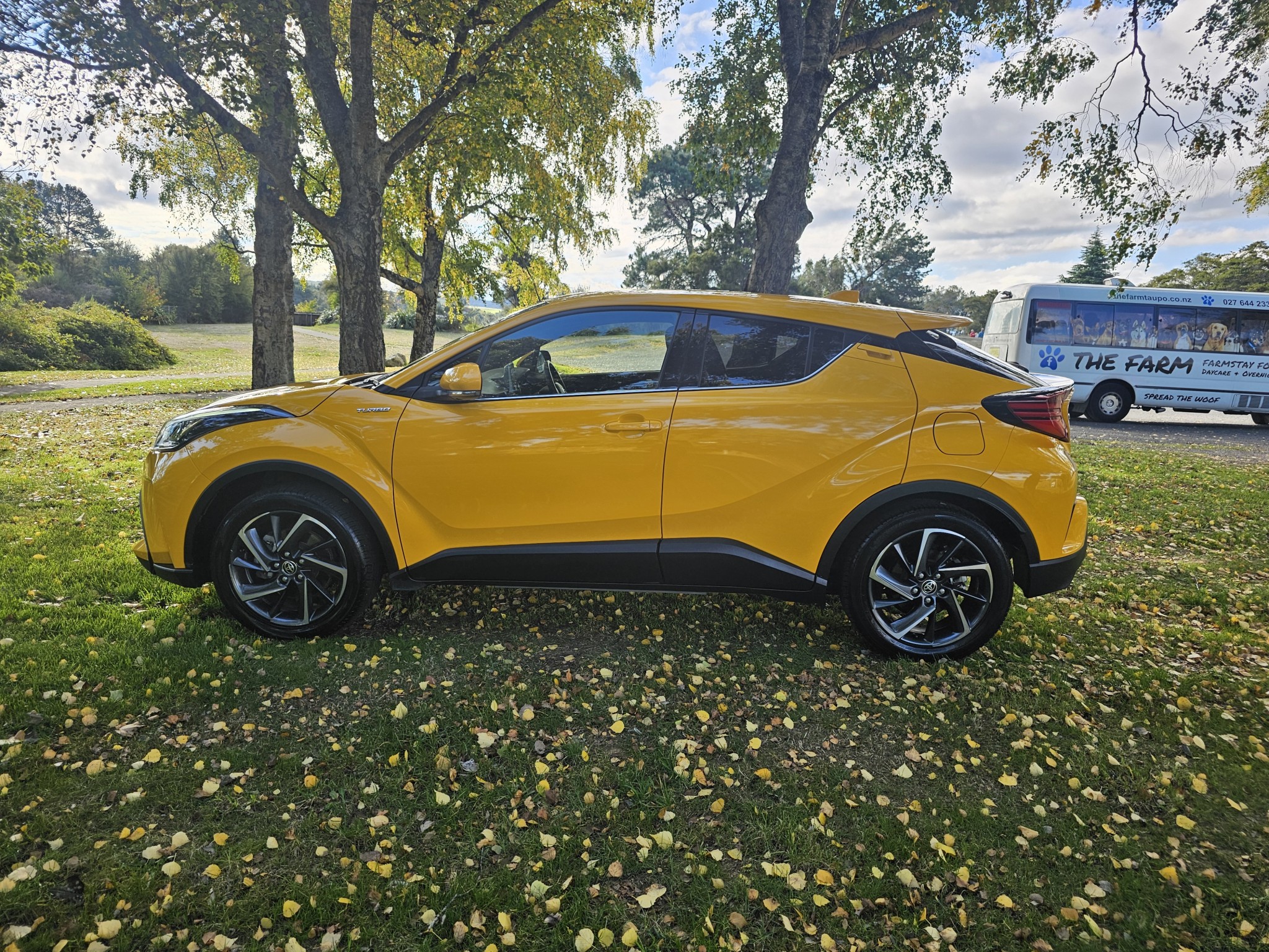 2022 Toyota C-HR | LIMITED 1.2PT/4WD | 23241 | 7