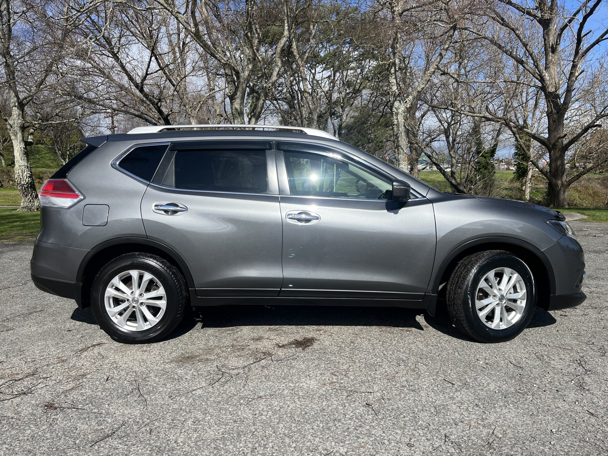 2016 Nissan X-Trail | ST-L 2.5P/6CVT/SW/5D | 24418 | 2