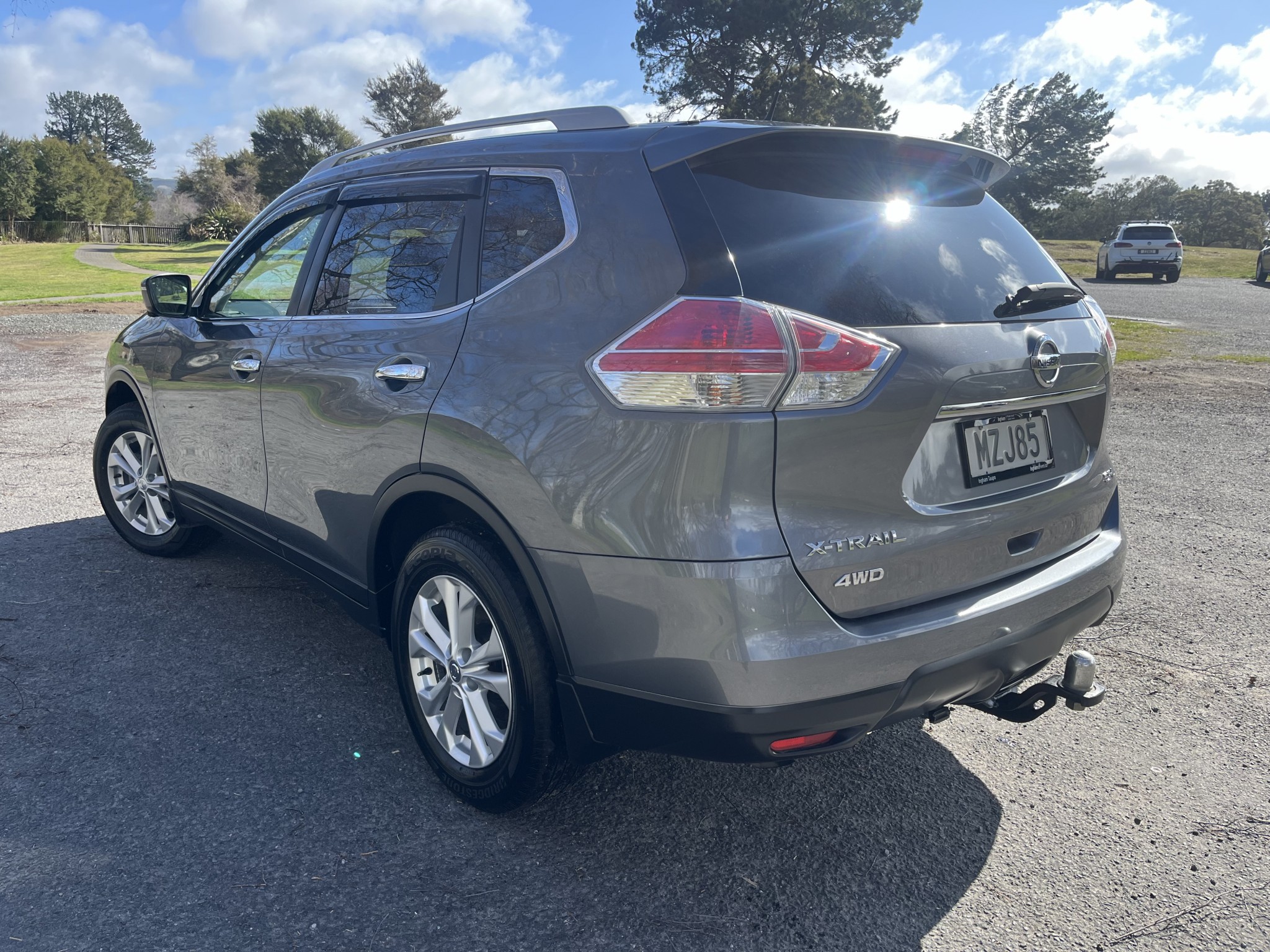 2016 Nissan X-Trail | ST-L 2.5P/6CVT/SW/5D | 24418 | 6