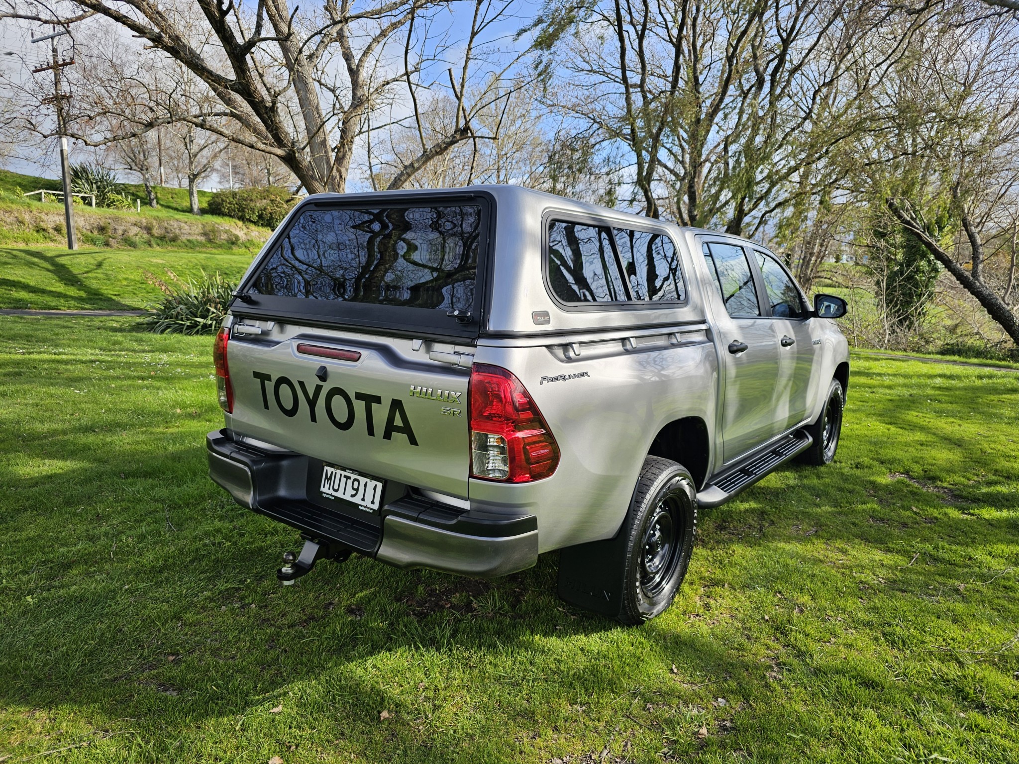 2020 Toyota Hilux | SR TD DC 2.8DT | 24731 | 3