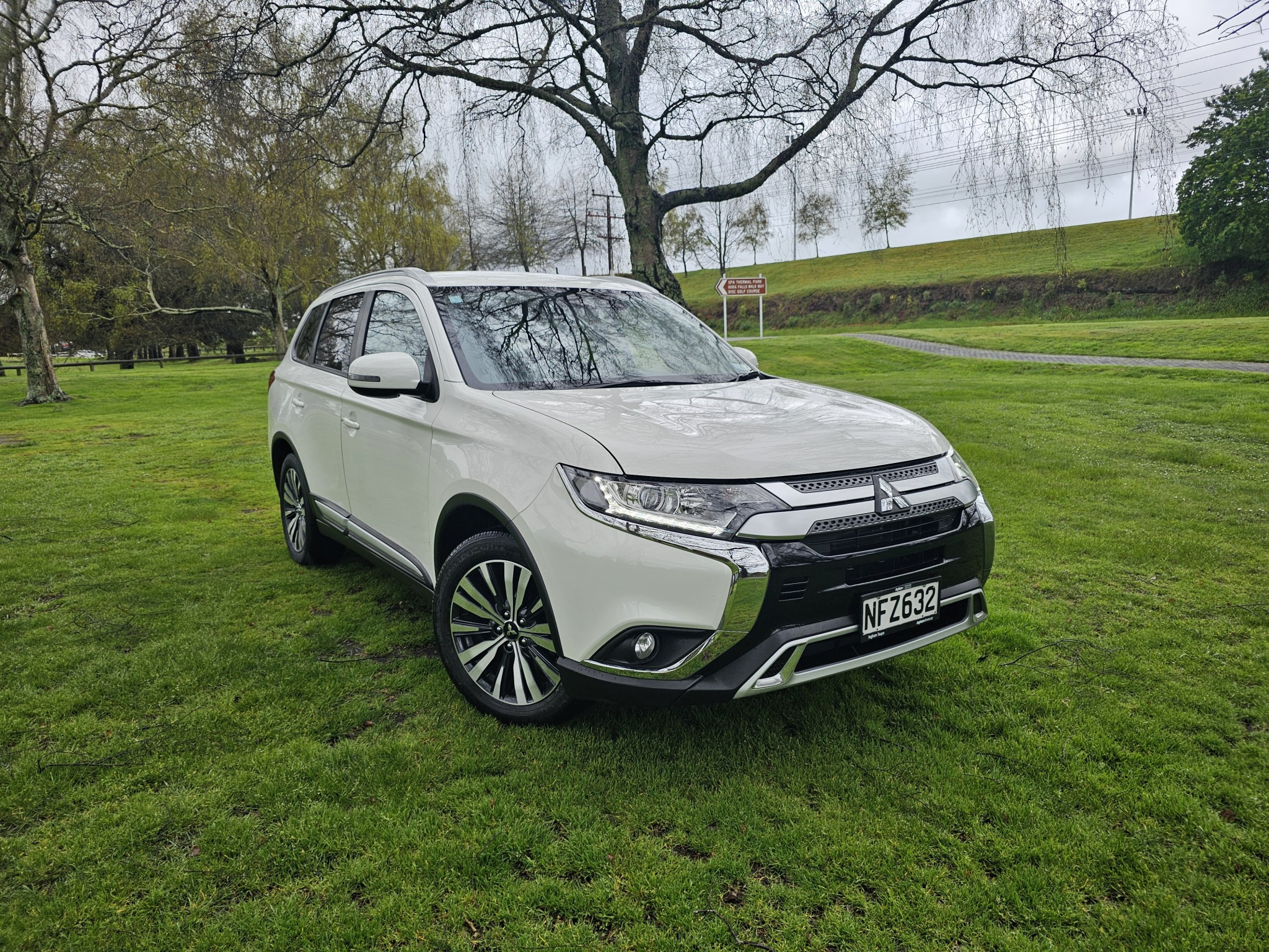 2021 Mitsubishi Outlander | XLS 2.4P/4WD/CVT | 24787 | 1