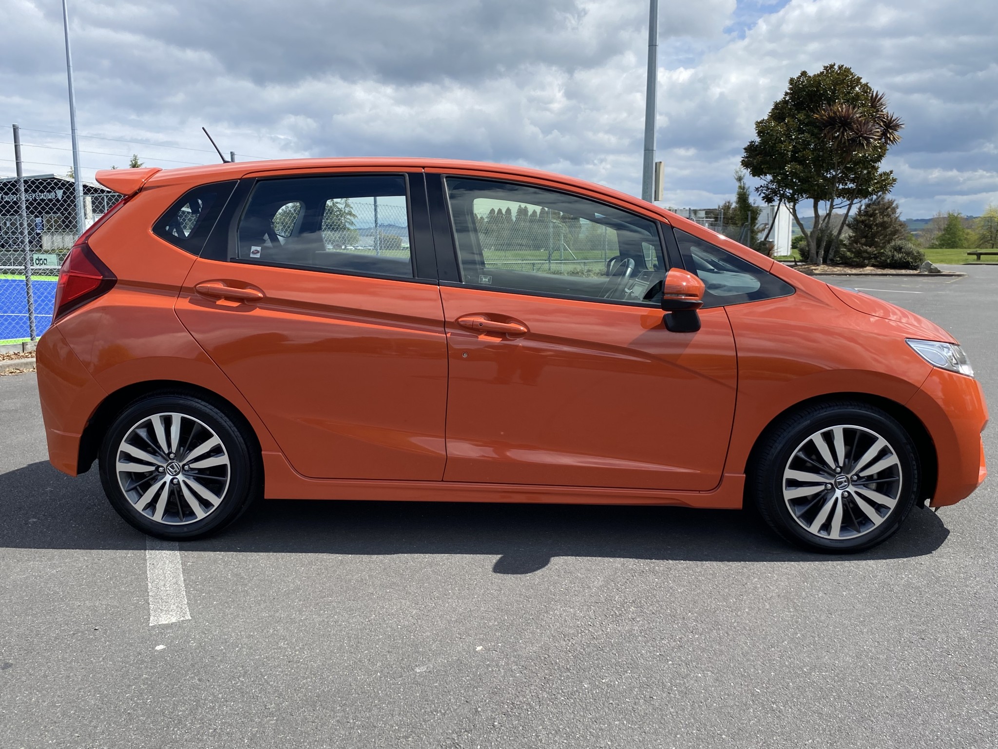 2016 Honda Jazz | RS 1.5P/CVT/HA/5DR/5 | 24951 | 2