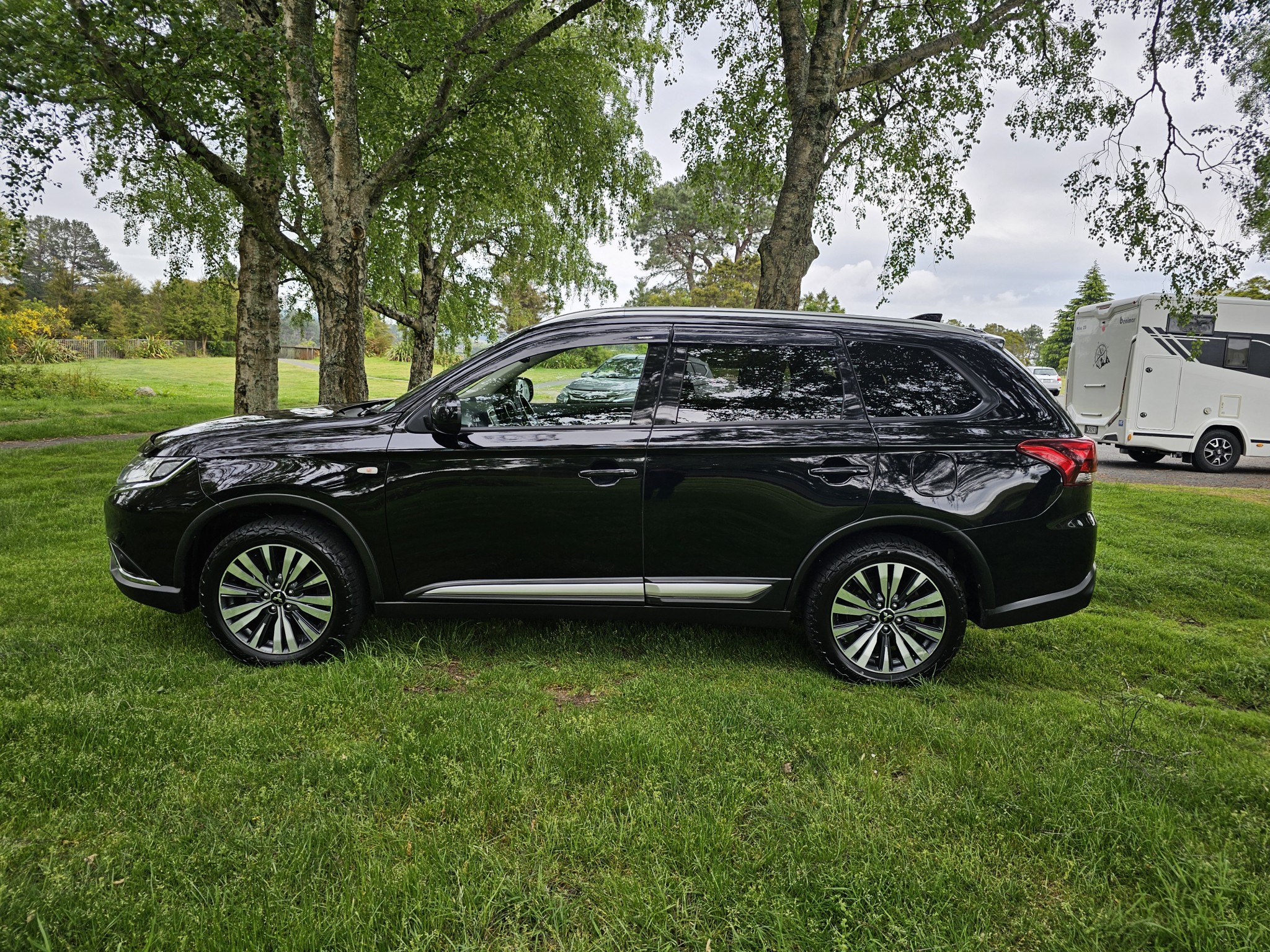 2021 Mitsubishi Outlander | LS 2.4P/4WD/CVT | 25086 | 7