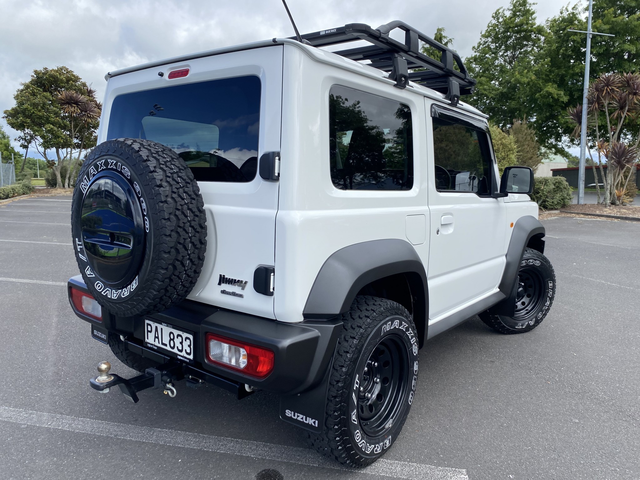 2022 Suzuki Jimny | SIERRA 1.5P/4WD/4AT | 25219 | 7